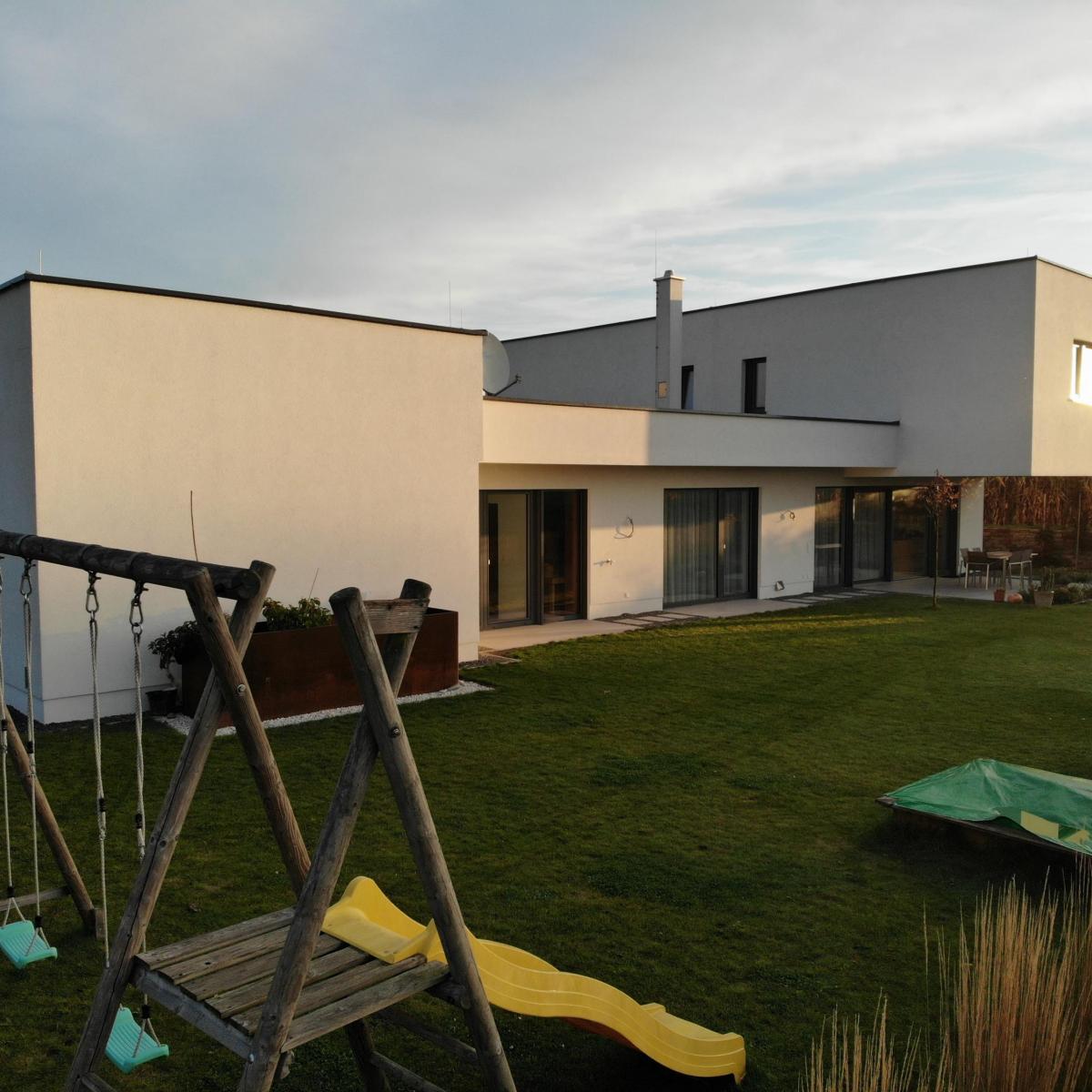 EPDM-Flachdachabdichtung und Bekiesung EPDM-Flachdachabdichtung und Bekiesung