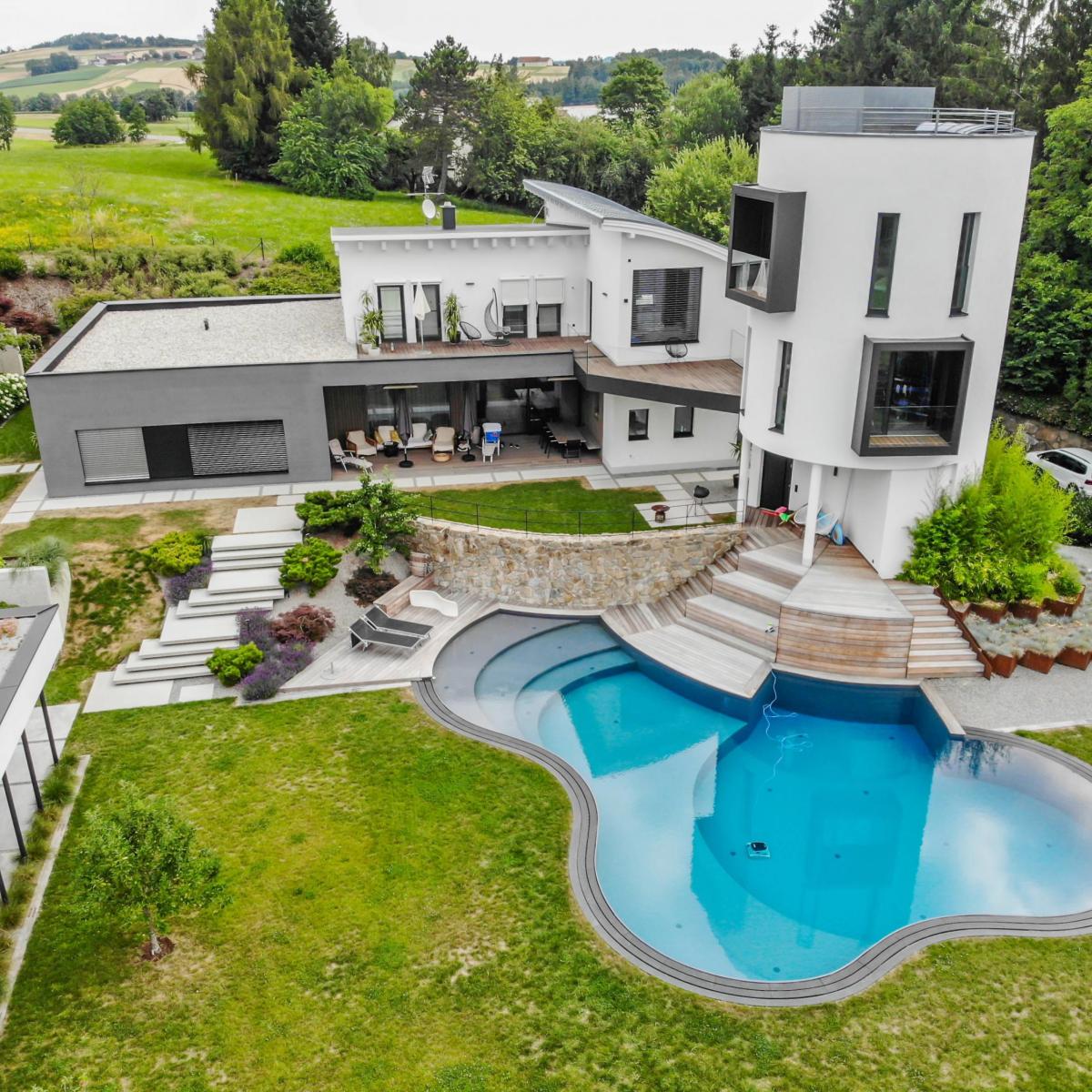 Flachdach und Fassade