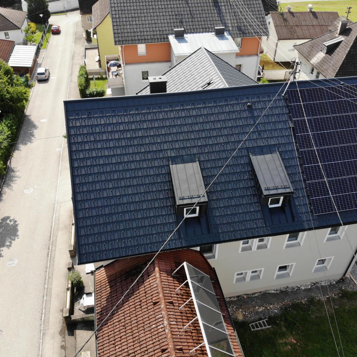 Dachsanierung und PV-Anlage in Gallspach
