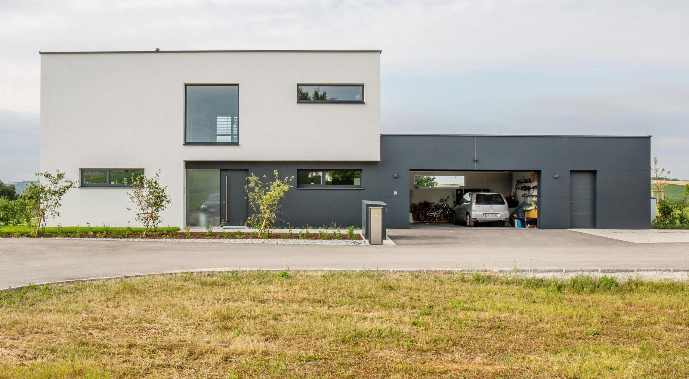 Flachdach/Fassade/Heizung Flachdach/Fassade/Heizung