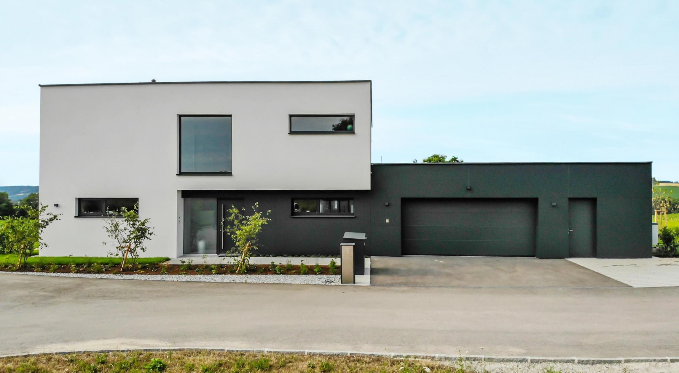 Flachdach/Fassade/Heizung Flachdach/Fassade/Heizung